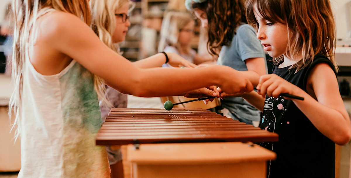A PS1 Music class in session