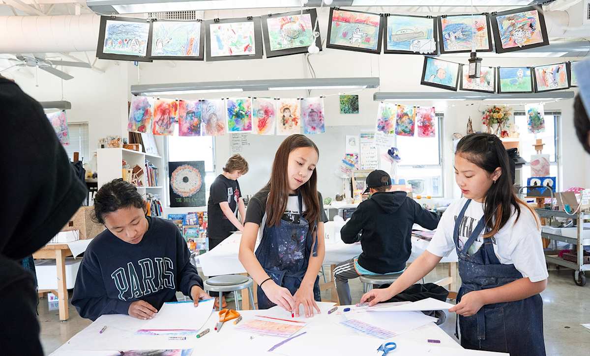 A PS1 Art class in session