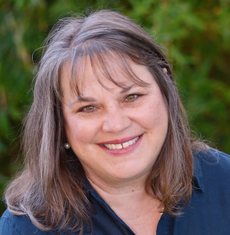 Tina Andrews